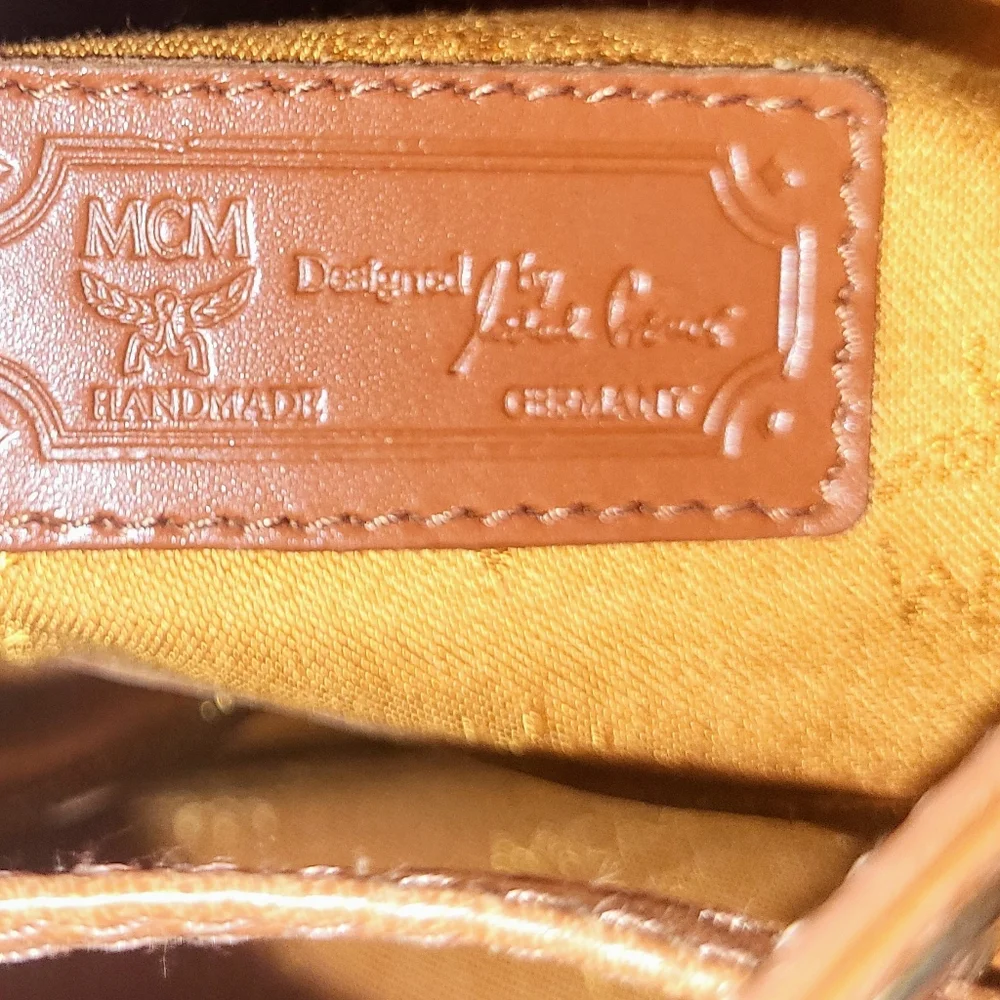 MCM Made in Germany Bucket Bag - Picture 8 of 10